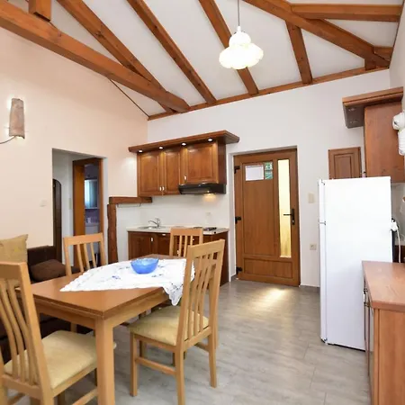 בית נופש House Pobri *
