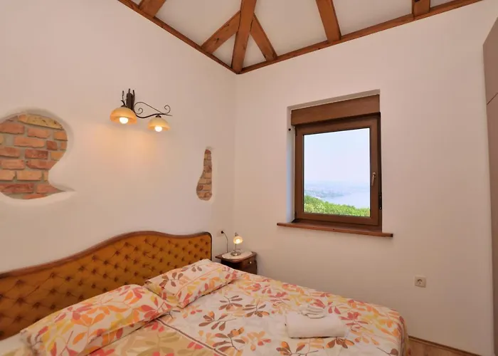 Dom wakacyjny House Pobri *