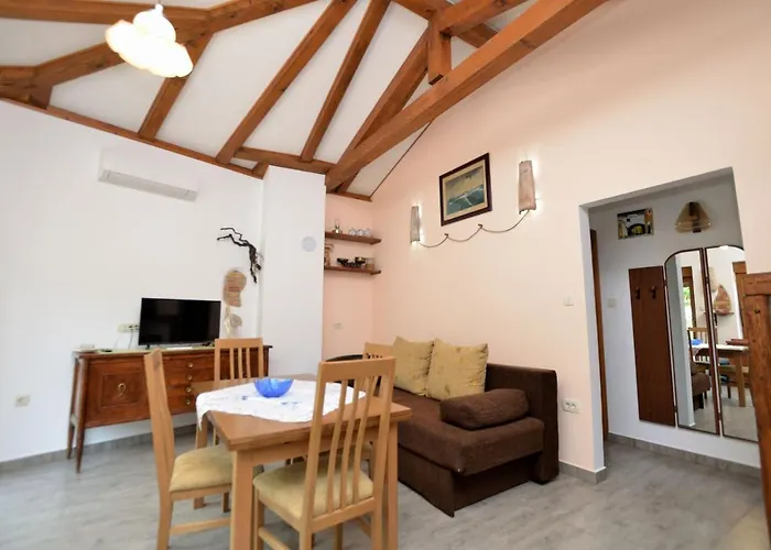 House Pobri Dom wakacyjny